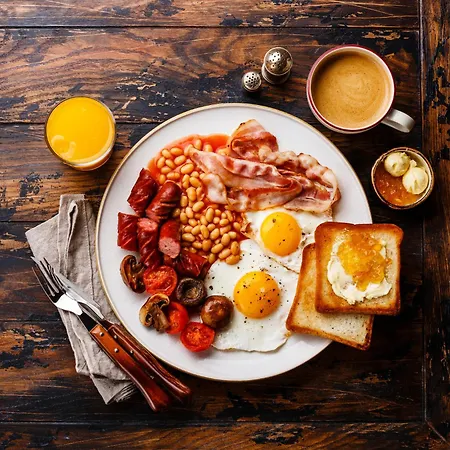 The County Carlisle (Cumbria)