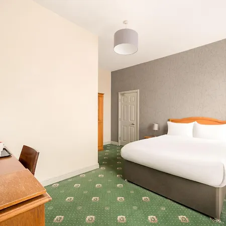 The County Hotel 3*