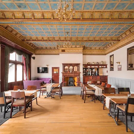 The County Carlisle (Cumbria)