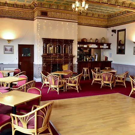 The County Hotel 3*