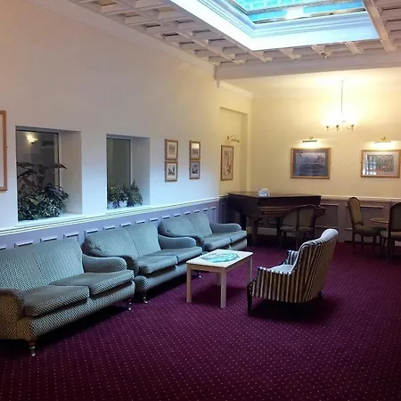 Hotel The County 3*