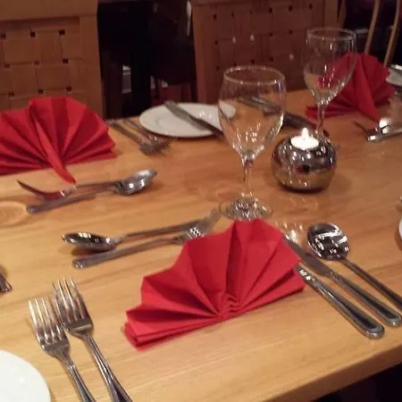 The County Hotel 3*