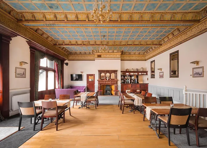 The County Carlisle (Cumbria)