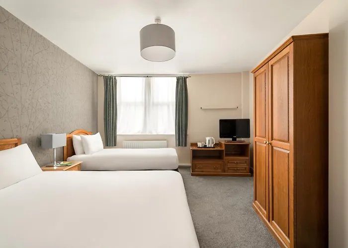 The County كارلايل